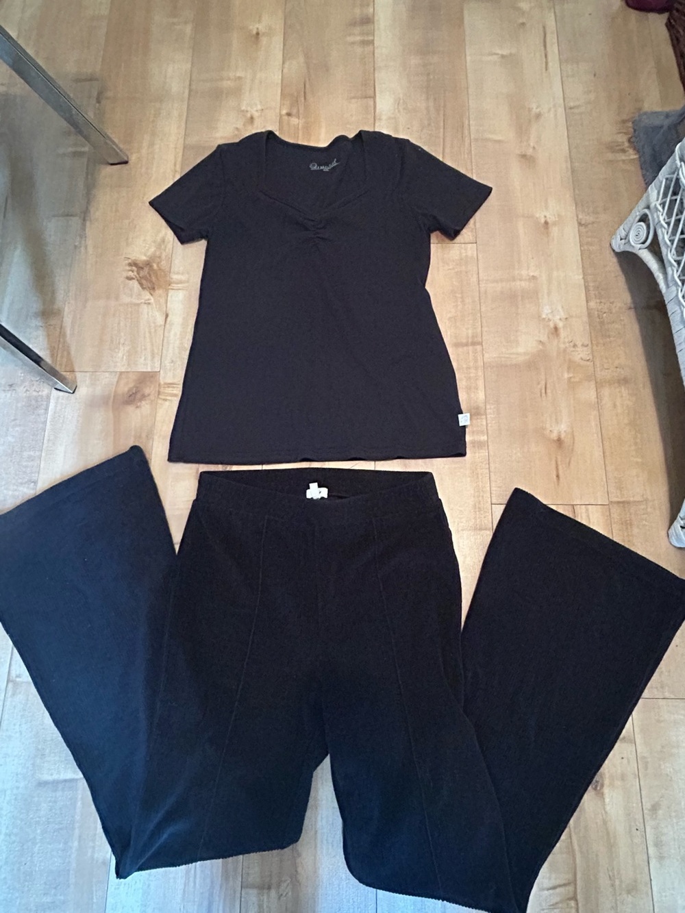 ✨ Cozy Lounge Set | Aerie Corduroy Flares (S) & G Essentiel Top (M)